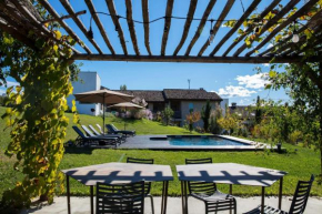 ROSTAGNI1834: VILLA WITH 2 APTS AND POOL IN THE BAROLO REGION, Novello